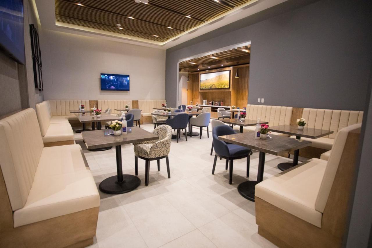 Hyatt Place Saltillo Esterno foto
